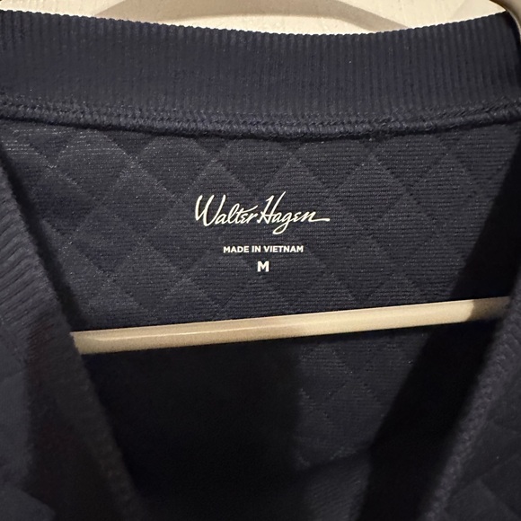 Walter Hagen Women's Navy Quilted Sweater - Picture 2 of 3